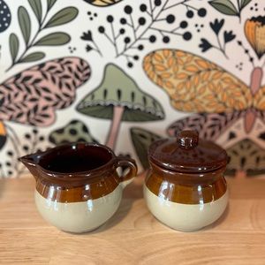 Vintage pottery creamer and sugar set
